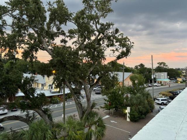 Hotel Simone (Adults Only) St. Simons Island ภายนอก รูปภาพ
